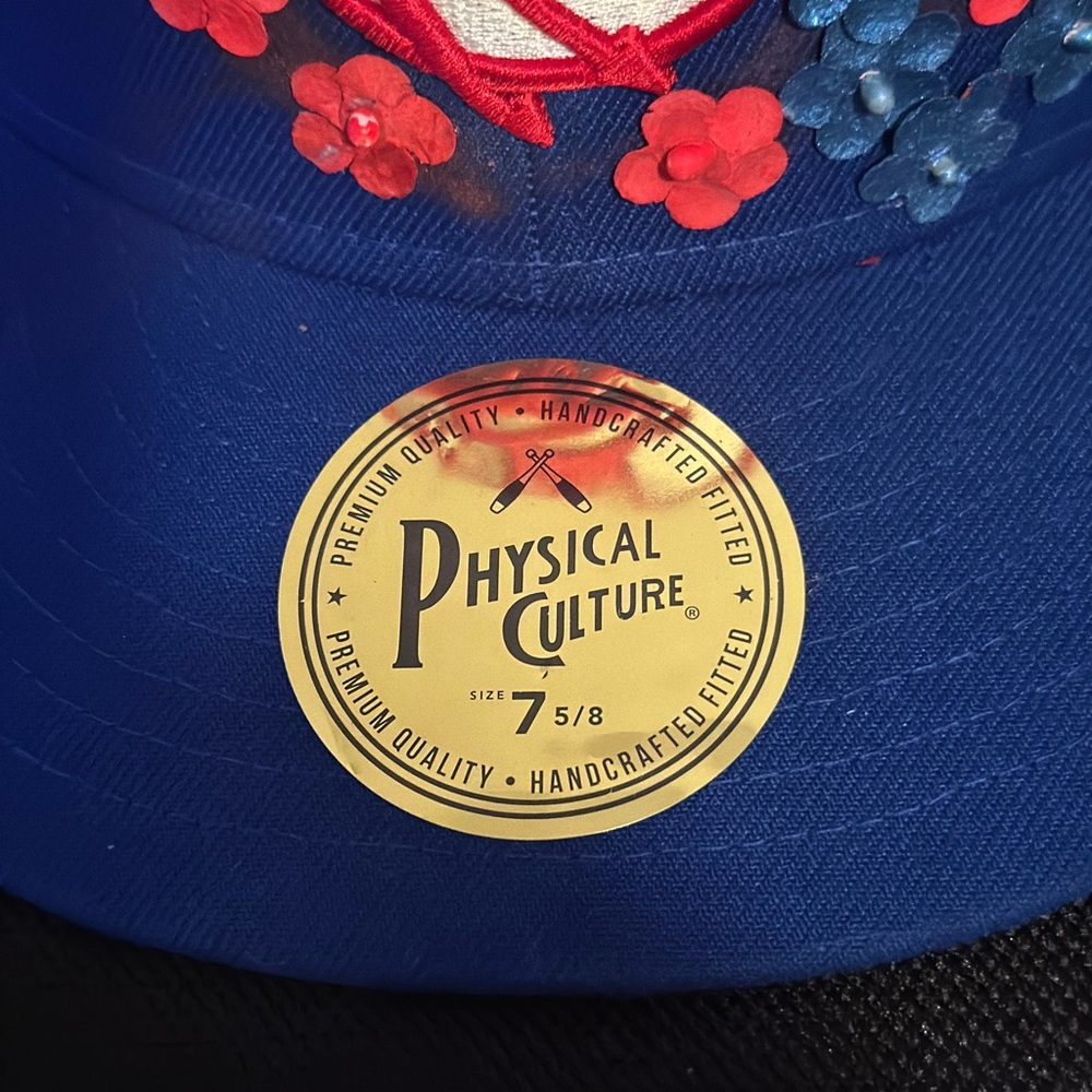 Fitted cap - Picture 5 of 8